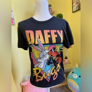 LOONEY TUNES T SHIRT